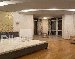 Продам 5-кімнатну квартиру